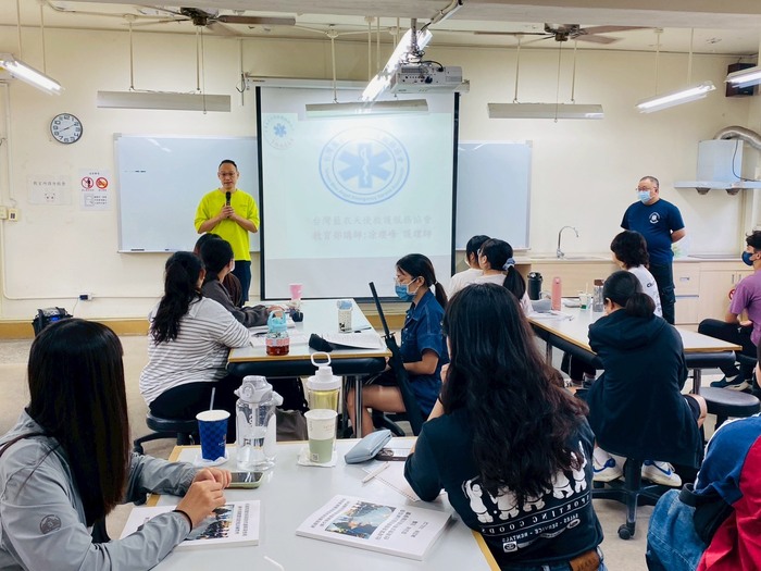 副院長來給大家勉勵的話