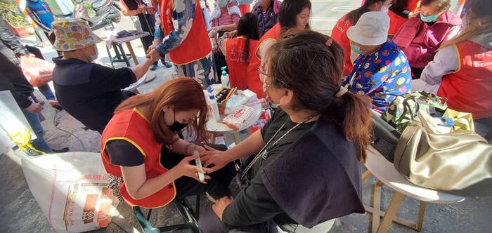 專業服務-手部保養、美甲服務圖片